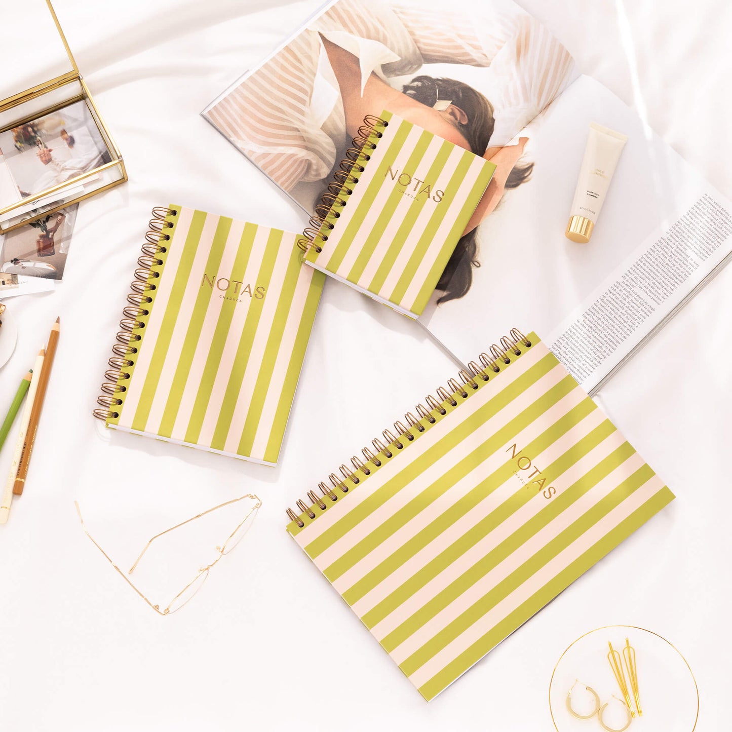 Cuaderno mediano. Panamera Pistacho.