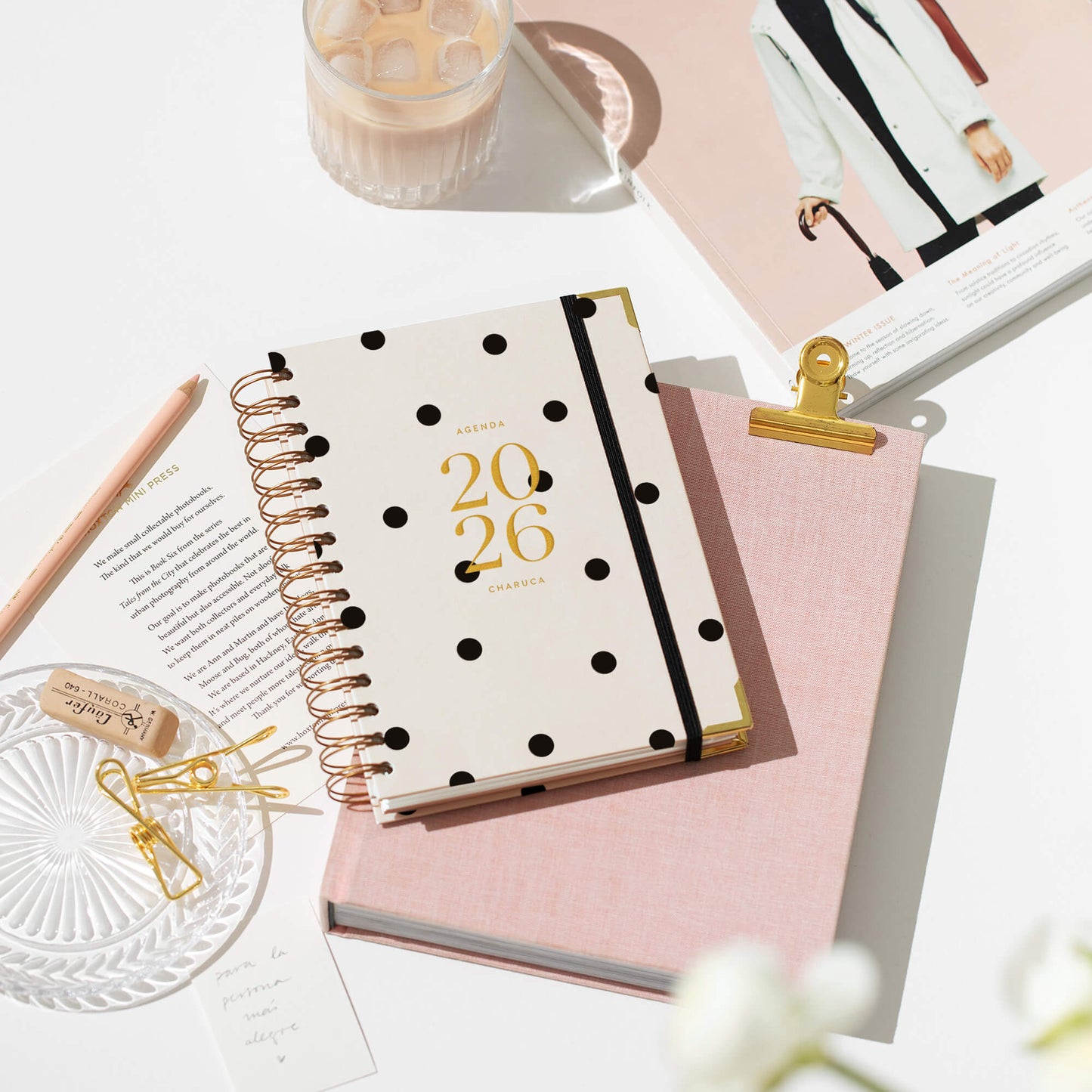 Agenda diaria 2026. Minimal. Mediana.