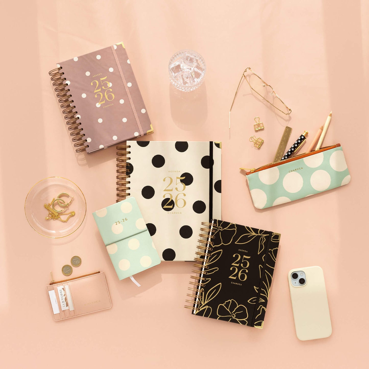 Tara. Agenda semanal 25-26. Black. Mediana.