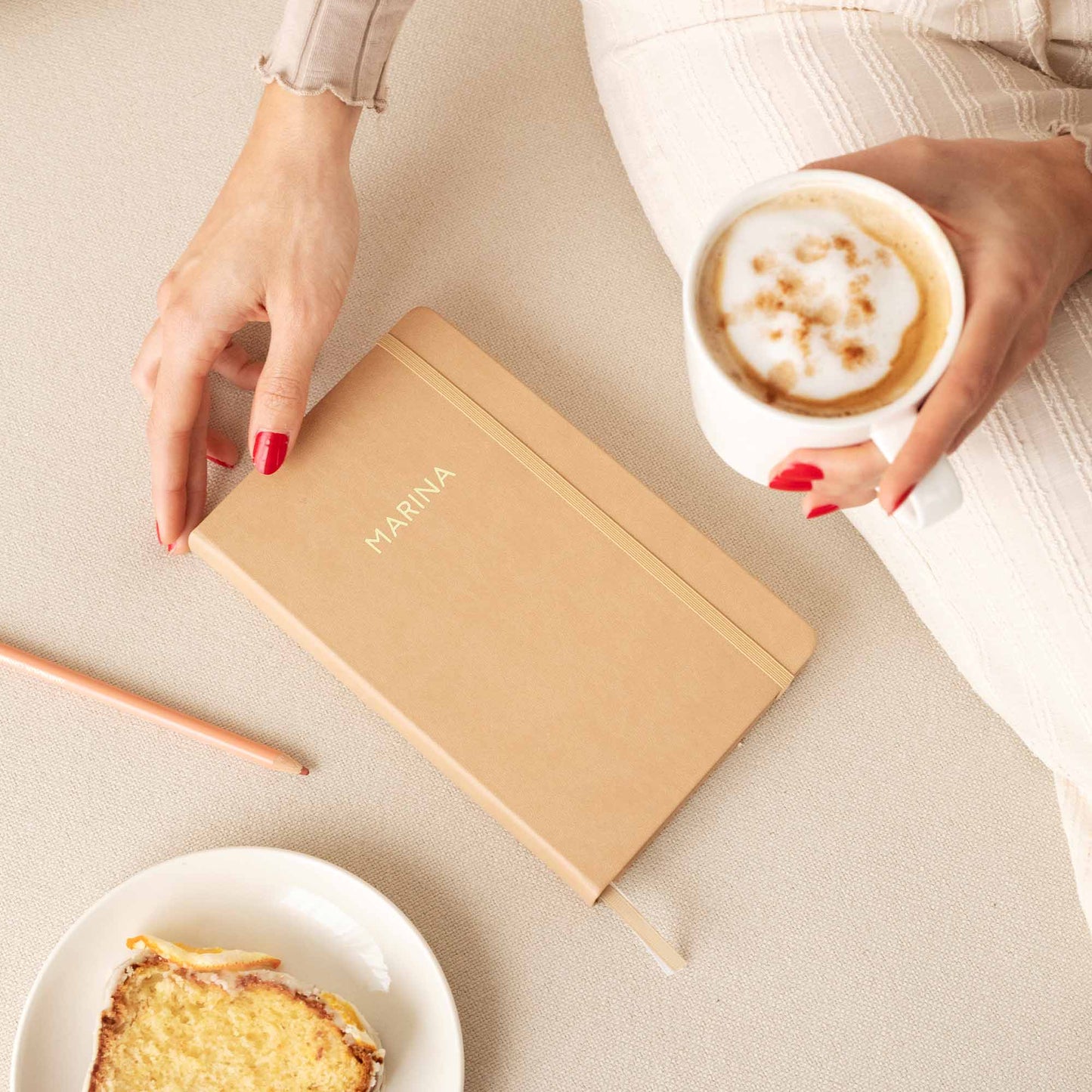 Cuaderno Journal hoja rayas. Latte.