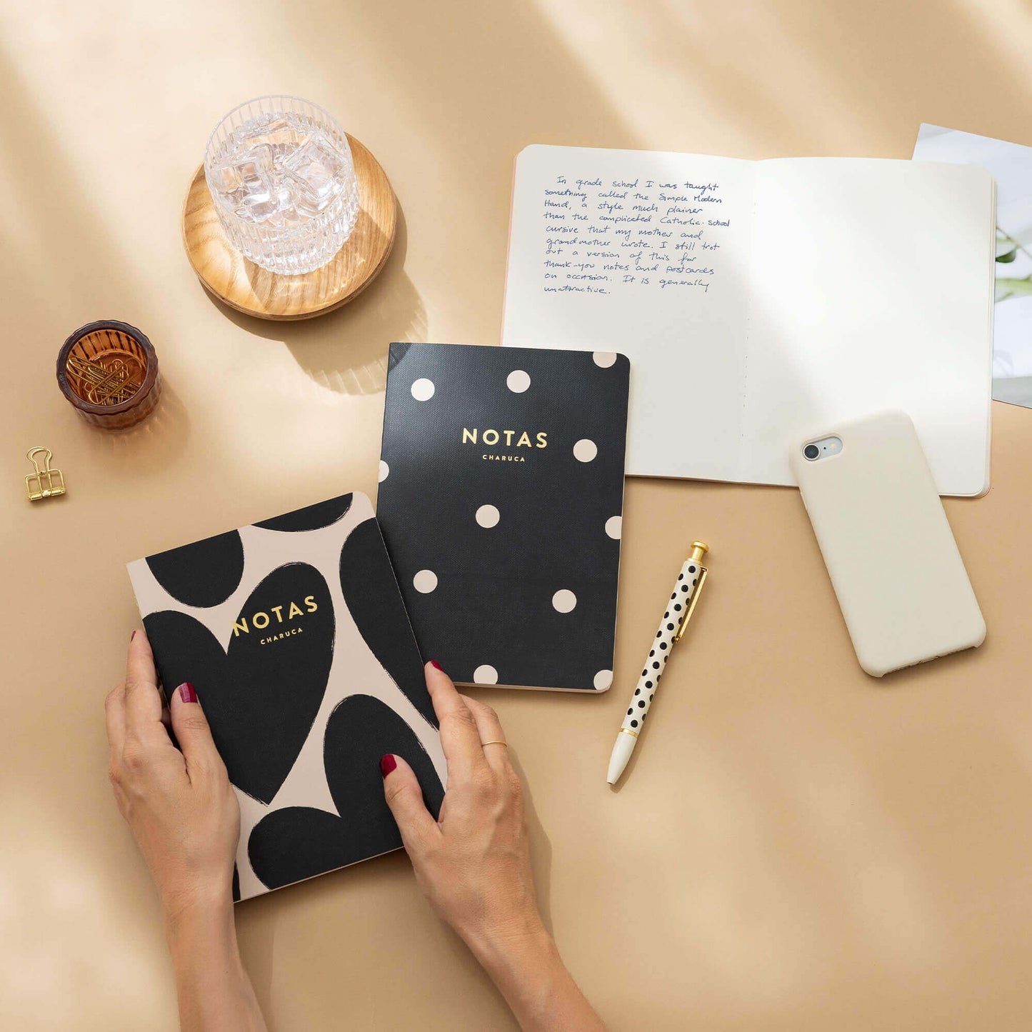 Pack: Paperlover dream. Black.
