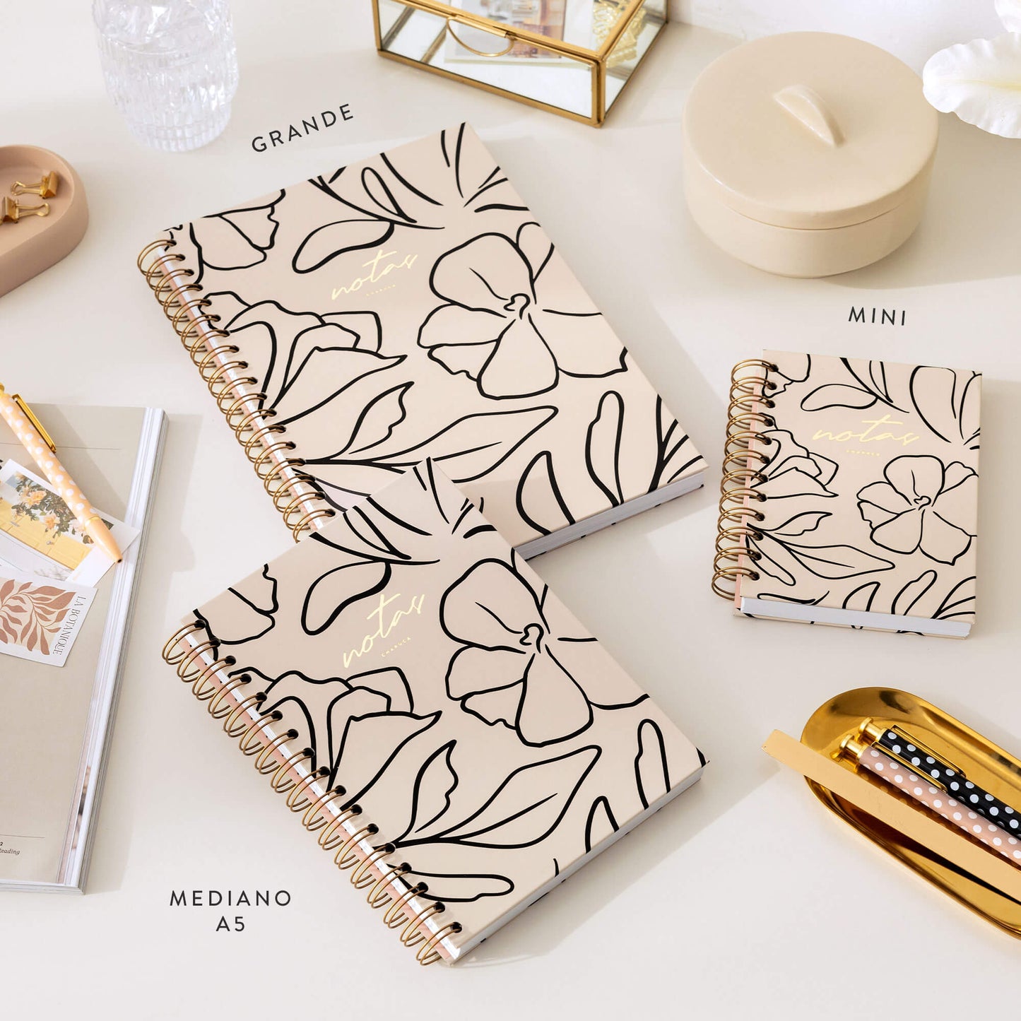 Cuaderno mini. Flor minimal.