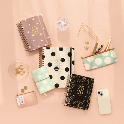 Tara. Agenda semanal 25-26. Black. Mediana.